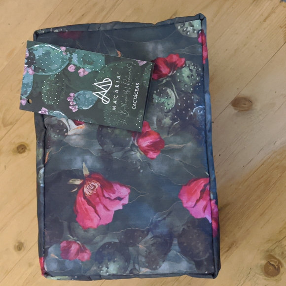 Makeup Bag Collection - Picture 4 of 7